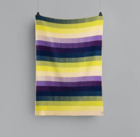 Yellow blue 4252