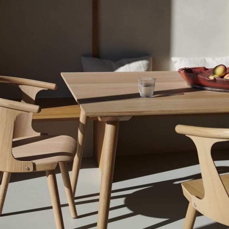 &Tradition Stoel In Between SK1 met houten zitting
