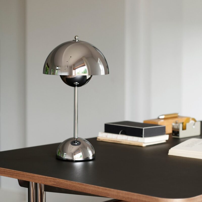 Oplaadbare lamp &Tradition Flowerpot VP9 chrome/brass - Afbeelding 5