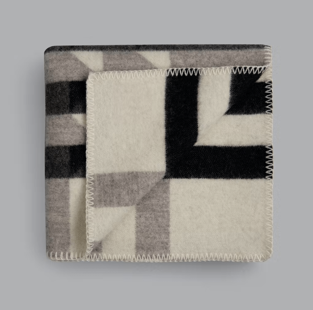 Greyscale 5211