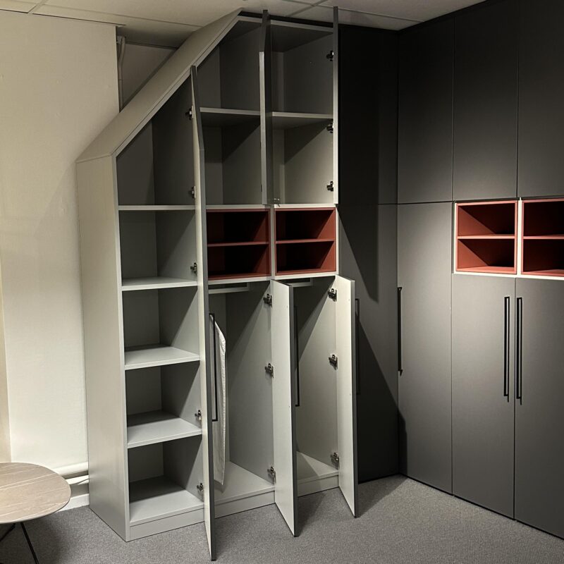 Hoekkast Noteborn met schuine zijde showroommodel - Afbeelding 2