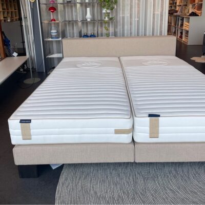 Showroommodel Boxspring Aura Wengé